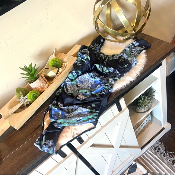 Albion Garden Isle swimsuit #51 & #64 - Picture 3 of 5